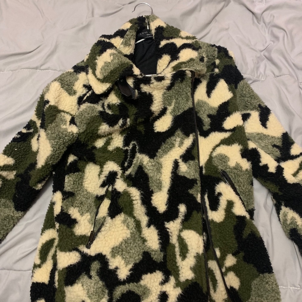 Love tree camp coat